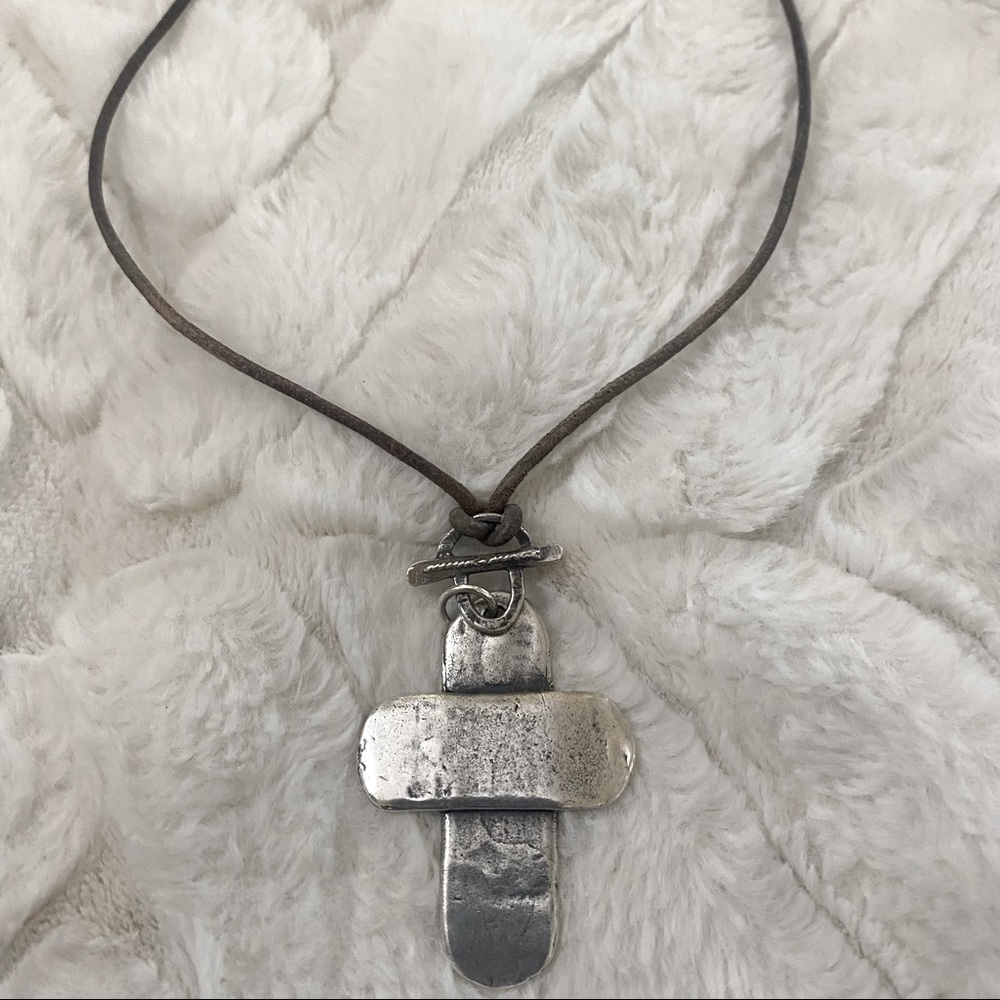 ⭐️Jes MaHarry⭐️ Sterling Silver Cross Necklace